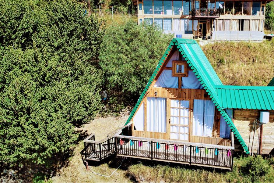 hotel in pangot